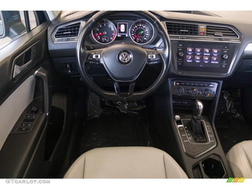 2018 Tiguan SE - Silk Blue Metallic / Storm Gray photo #5