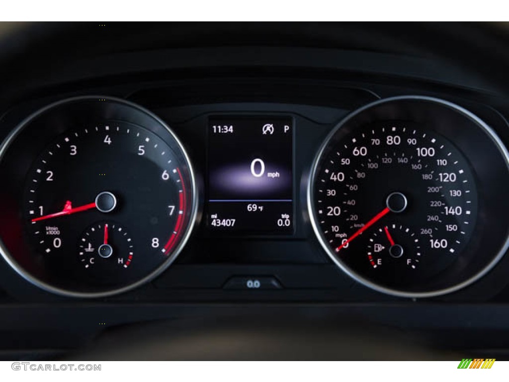 2018 Tiguan SE - Silk Blue Metallic / Storm Gray photo #28