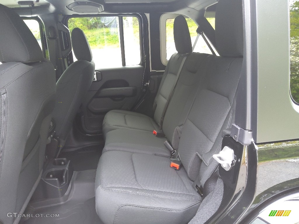 Black Interior 2022 Jeep Wrangler Unlimited Sahara 4x4 Photo #144127607