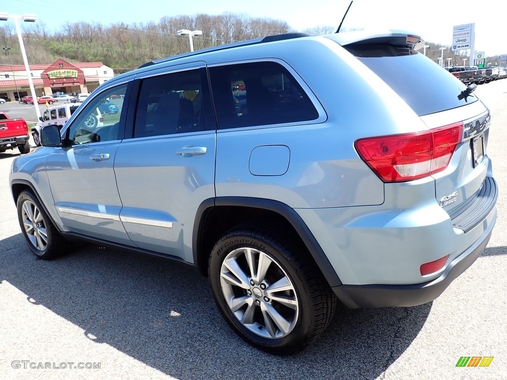 2012 Grand Cherokee Laredo 4x4 - True Blue Pearl / Black photo #3