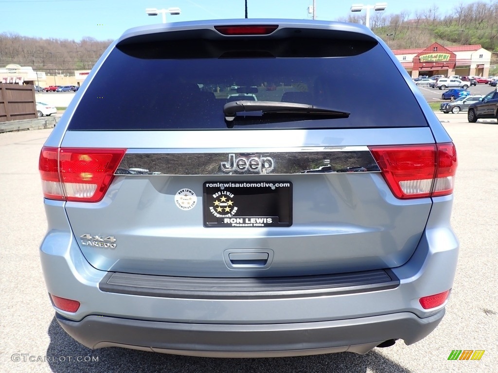 2012 Grand Cherokee Laredo 4x4 - True Blue Pearl / Black photo #4