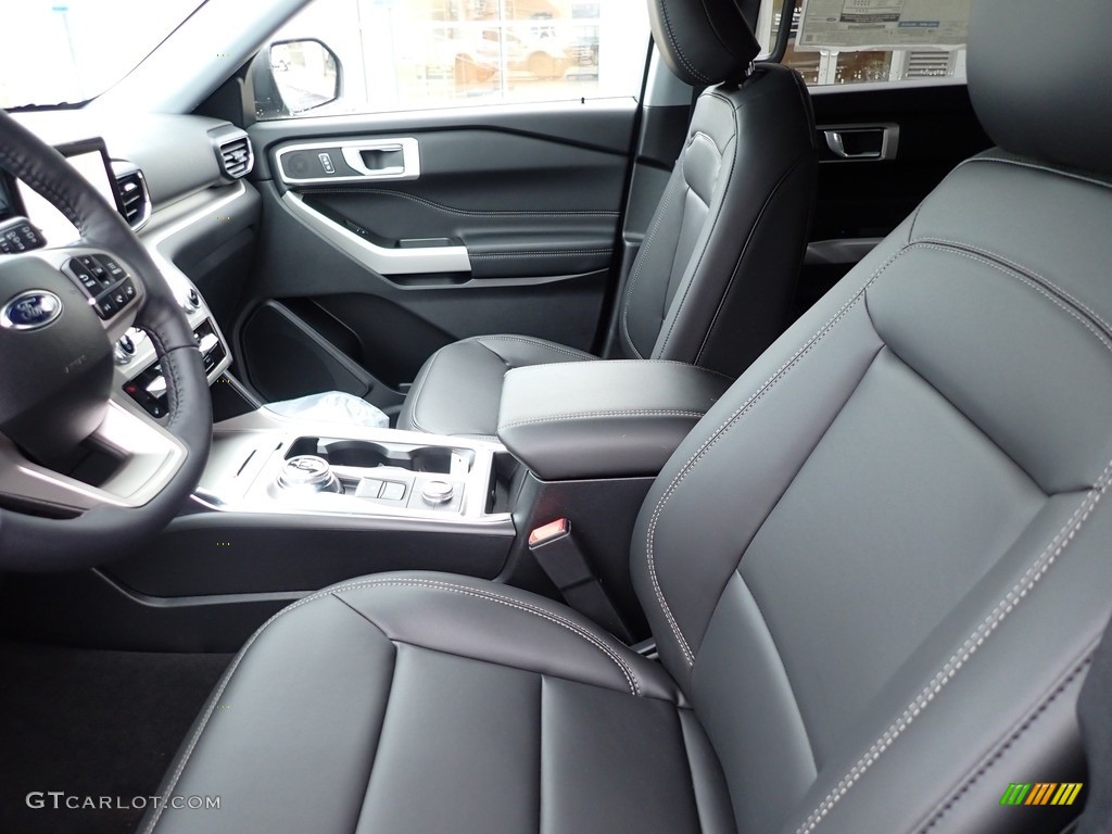 2022 Ford Explorer XLT 4WD Front Seat Photo #144133440