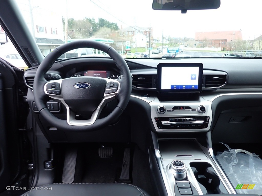 2022 Ford Explorer XLT 4WD Ebony Dashboard Photo #144133528