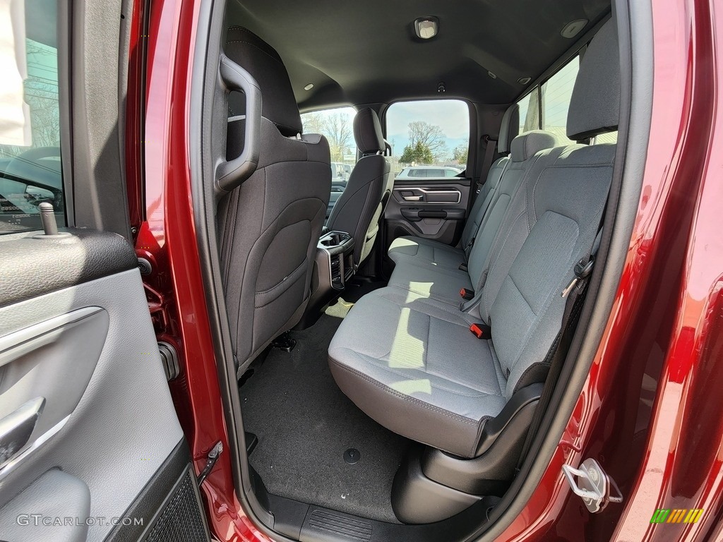 2022 1500 Big Horn Quad Cab 4x4 - Delmonico Red Pearl / Black/Diesel Gray photo #3