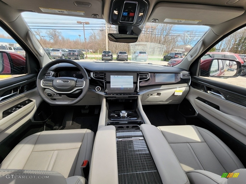 Sea Salt/Black Interior 2022 Jeep Wagoneer Series II 4x4 Photo #144137548