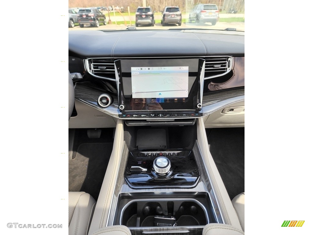 2022 Jeep Wagoneer Series II 4x4 Controls Photo #144137584