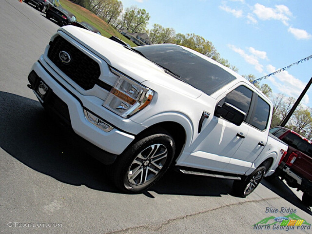 2022 F150 STX SuperCrew 4x4 - Oxford White / Black photo #24