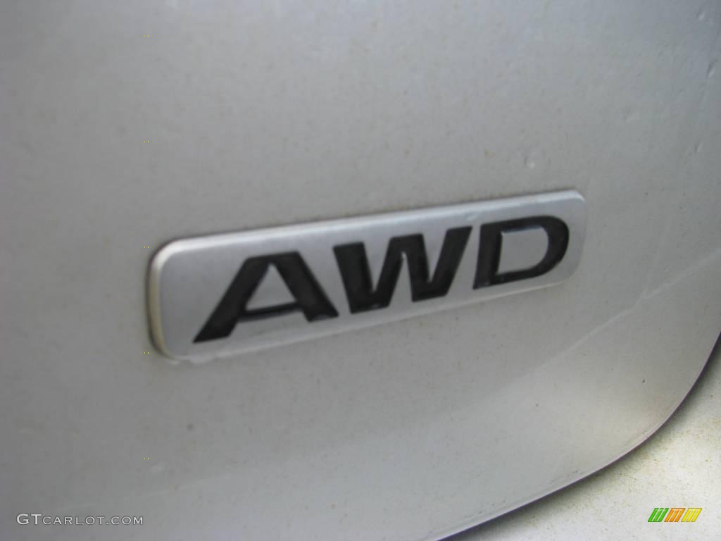 2007 SX4 Convenience AWD - Silky Silver Metallic / Black photo #4