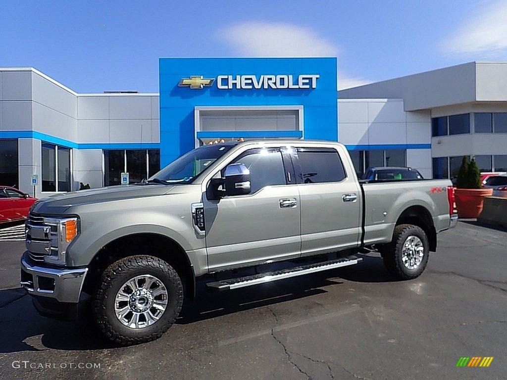 Silver Spruce 2019 Ford F250 Super Duty Lariat Crew Cab 4x4 Exterior Photo #144144925
