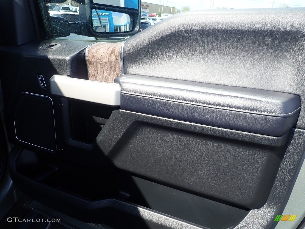 2019 F250 Super Duty Lariat Crew Cab 4x4 - Silver Spruce / Black photo #17