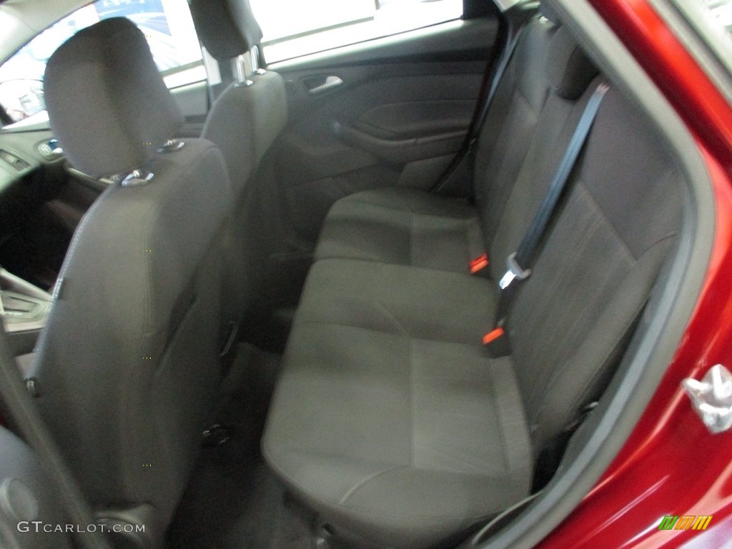 2017 Focus SEL Hatch - Ruby Red / Charcoal Black photo #27
