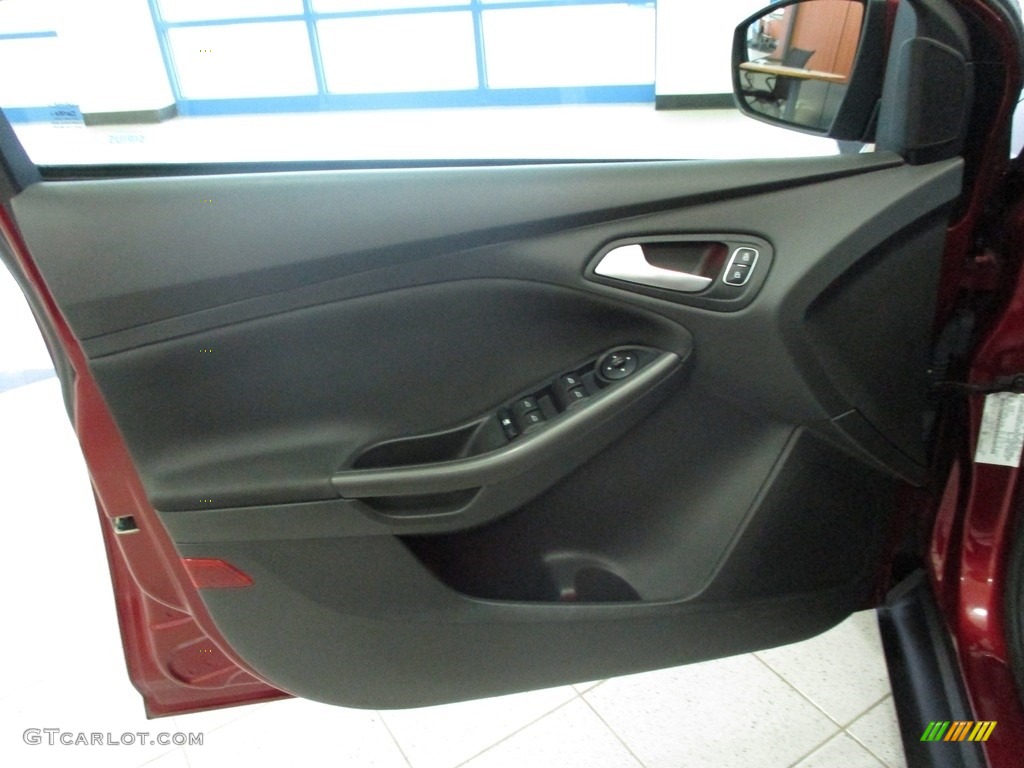 2017 Focus SEL Hatch - Ruby Red / Charcoal Black photo #28
