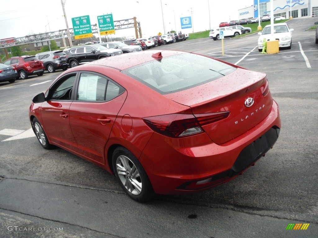 2019 Elantra SEL - Scarlet Red / Beige photo #7