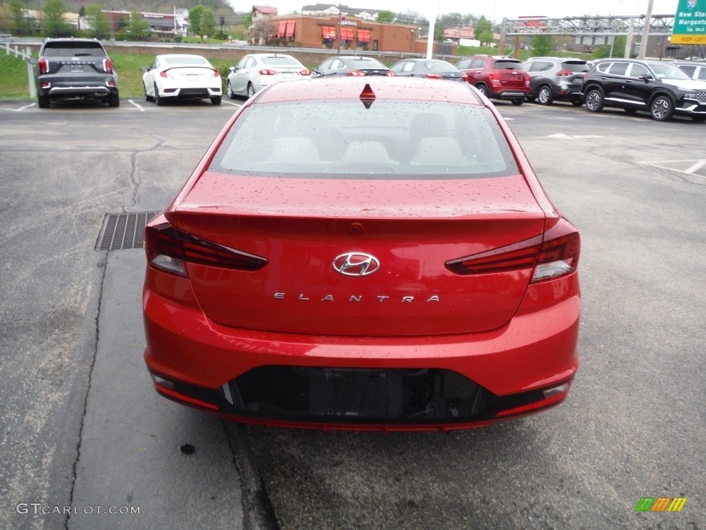 2019 Elantra SEL - Scarlet Red / Beige photo #8