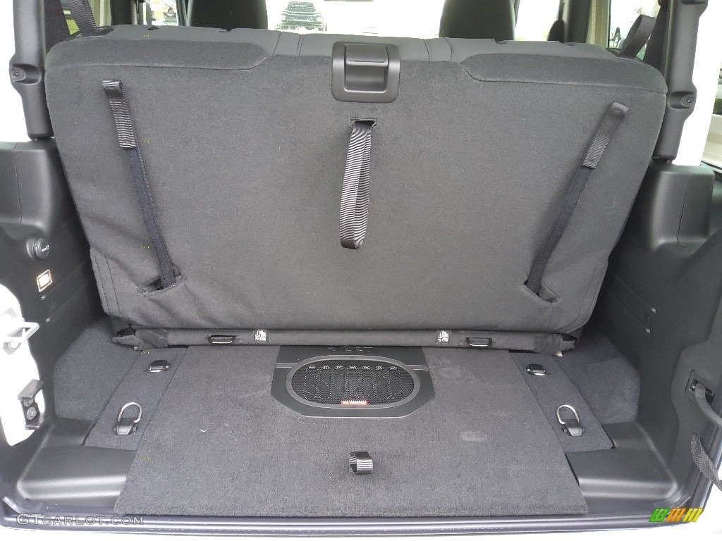 2022 Jeep Wrangler Rubicon 4x4 Trunk Photo #144155173
