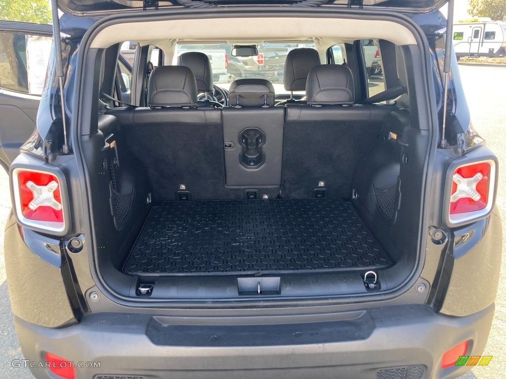 2017 Jeep Renegade Limited Trunk Photo #144155478