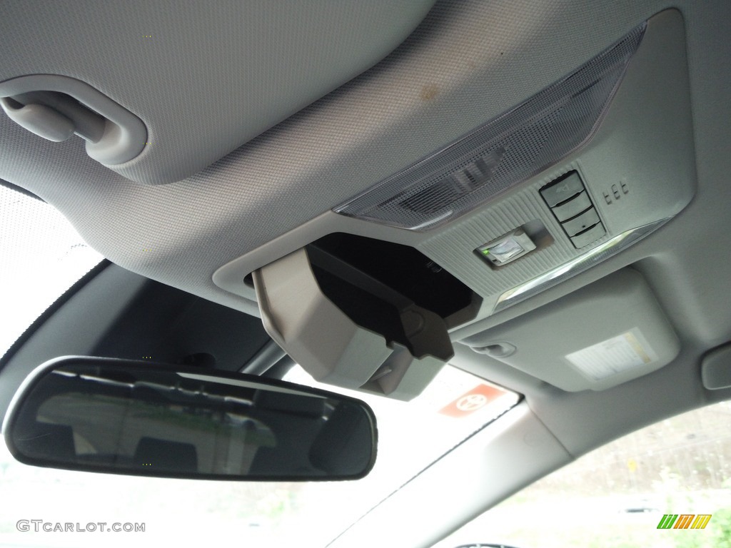 2019 RAV4 LE AWD Hybrid - Silver Sky Metallic / Black photo #29