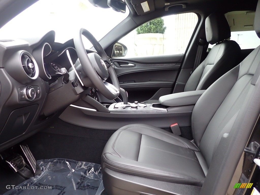 2022 Alfa Romeo Stelvio Sprint AWD Front Seat Photo #144158116