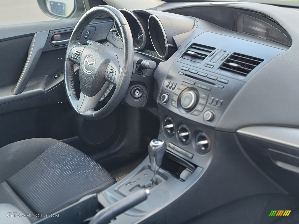2012 MAZDA3 i Touring 4 Door - Liquid Silver Metallic / Black photo #3