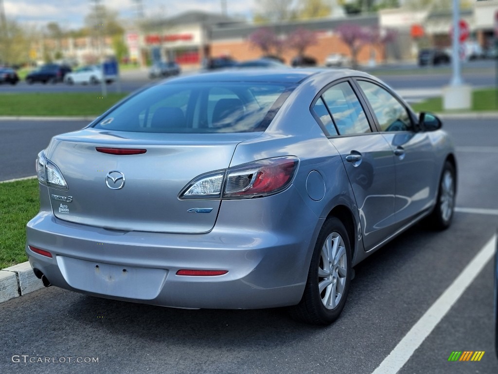 2012 MAZDA3 i Touring 4 Door - Liquid Silver Metallic / Black photo #4