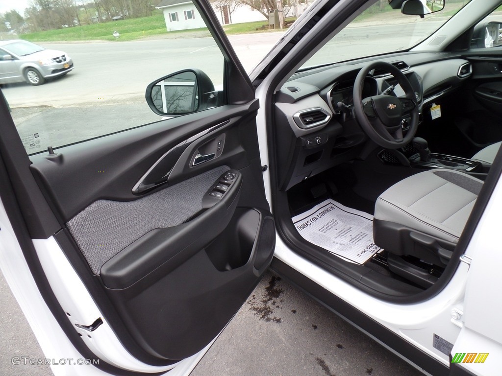 2022 TrailBlazer LS - Summit White / Jet Black/­Medium Ash Gray photo #13