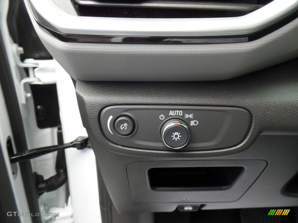 2022 TrailBlazer LS - Summit White / Jet Black/­Medium Ash Gray photo #21