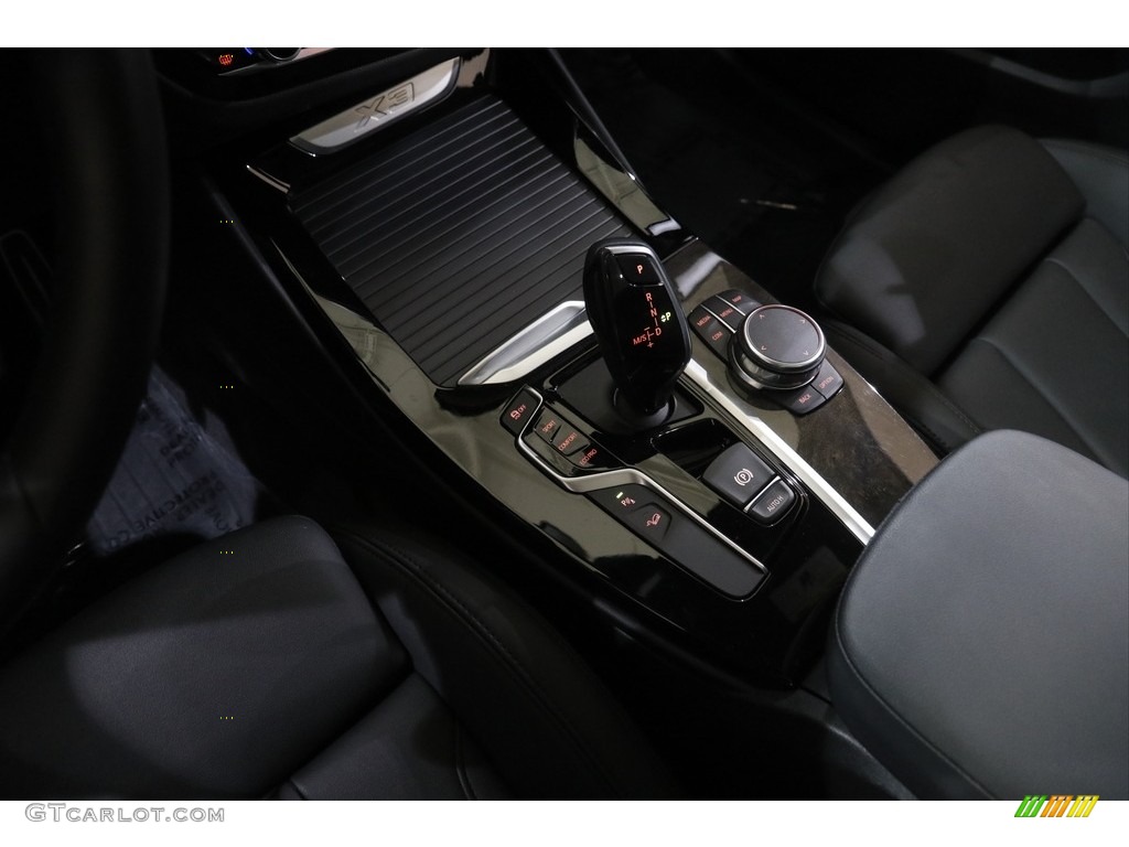 2018 X3 xDrive30i - Carbon Black Metallic / Black photo #14