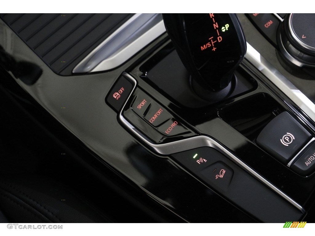 2018 X3 xDrive30i - Carbon Black Metallic / Black photo #17