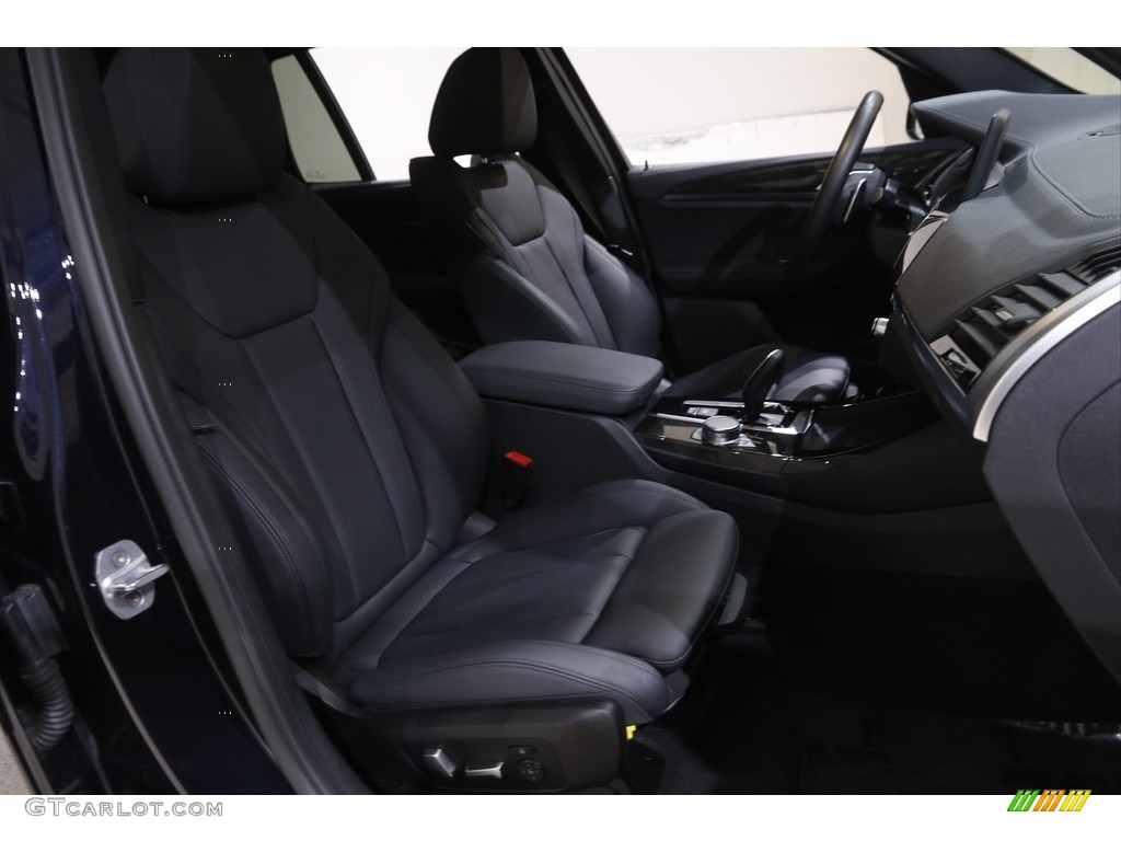 2018 X3 xDrive30i - Carbon Black Metallic / Black photo #18