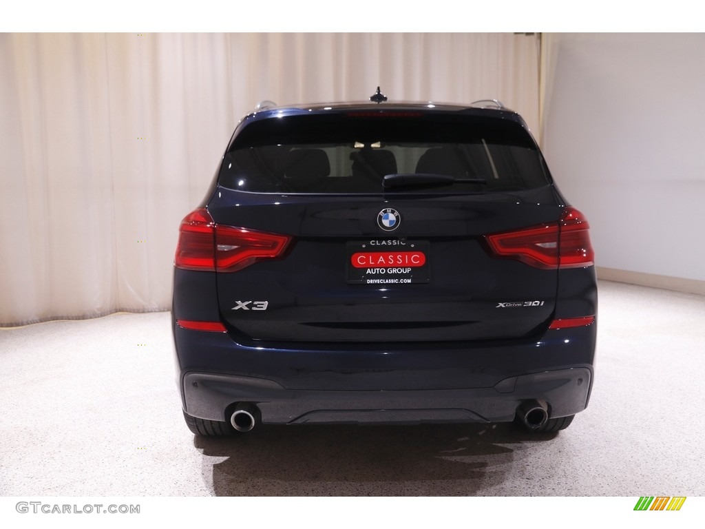 2018 X3 xDrive30i - Carbon Black Metallic / Black photo #21