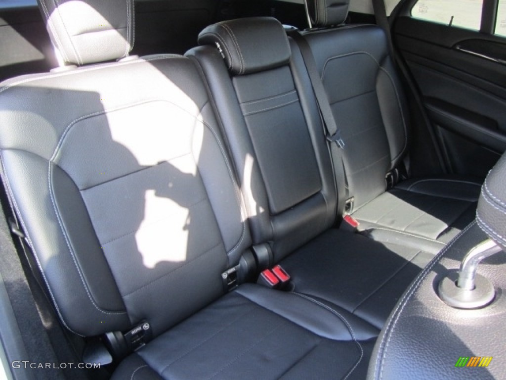 2014 ML 350 4Matic - Polar White / Black photo #24