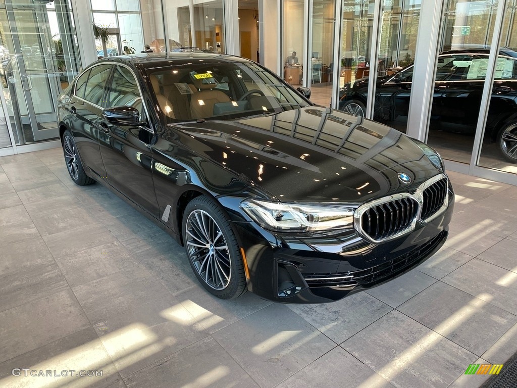 2022 5 Series 530i xDrive Sedan - Jet Black / Cognac photo #1