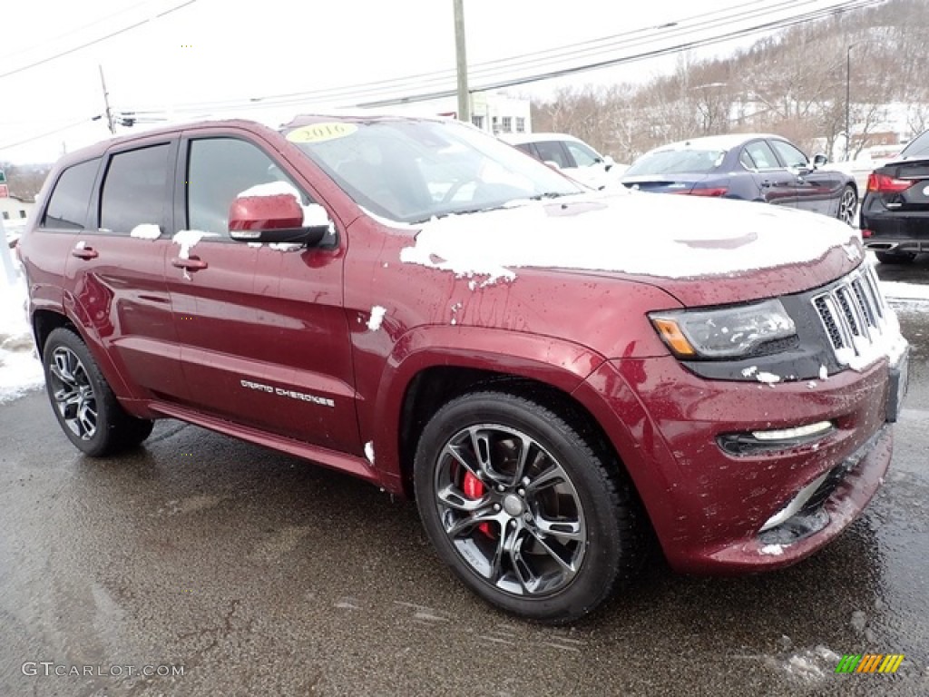 2016 Jeep Grand Cherokee SRT 4x4 Exterior Photos