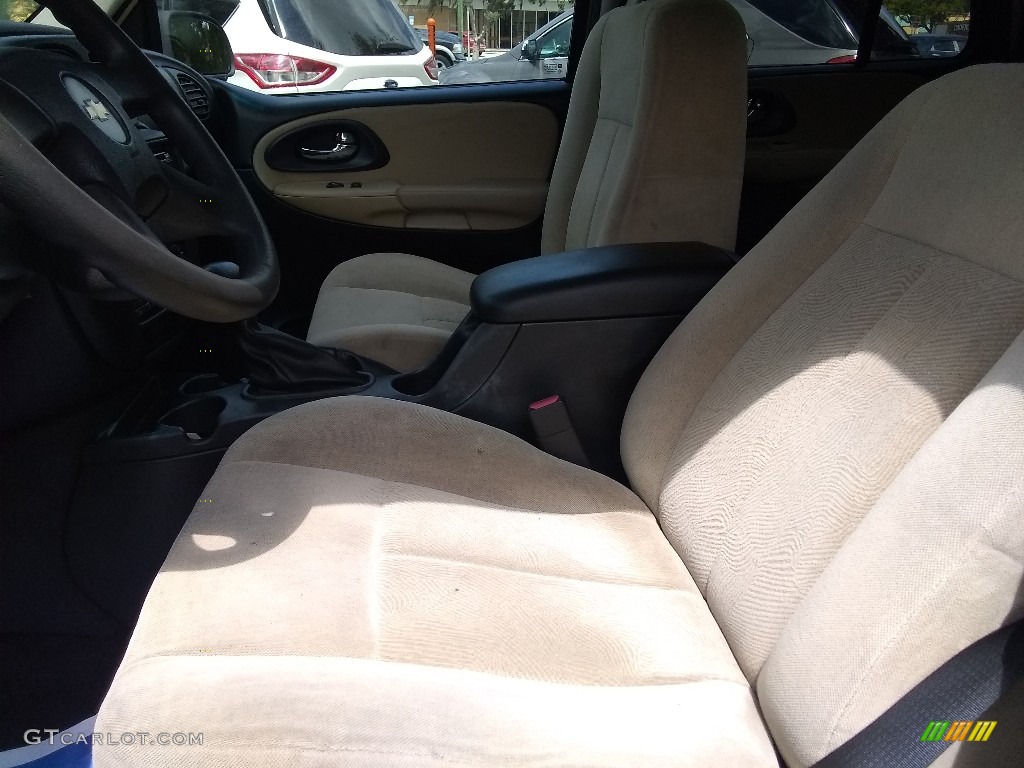 2005 TrailBlazer LS - Sandstone Metallic / Light Cashmere/Ebony photo #10