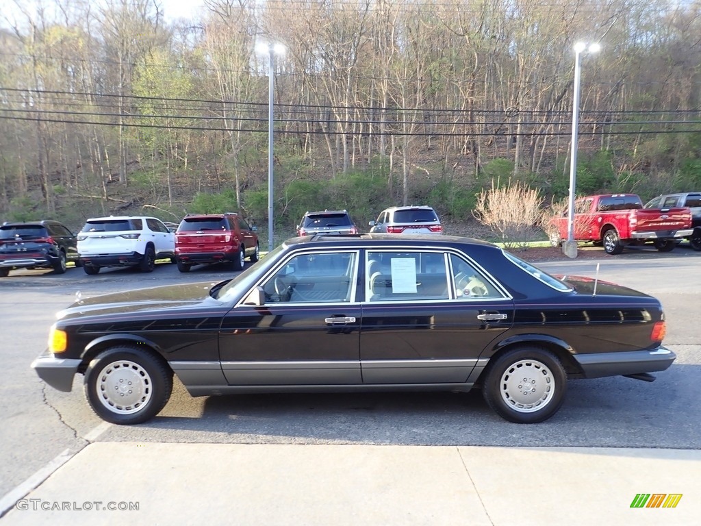 Black 1990 Mercedes-Benz 420 SEL Sedan Exterior Photo #144170785