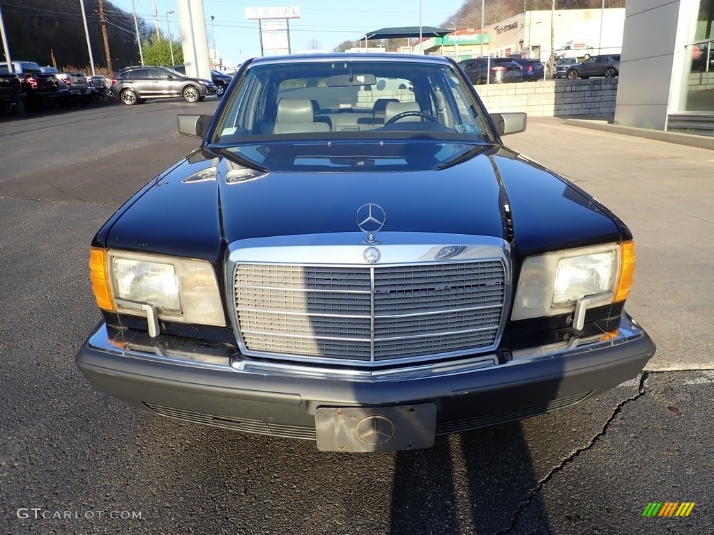 Black 1990 Mercedes-Benz 420 SEL Sedan Exterior Photo #144170813