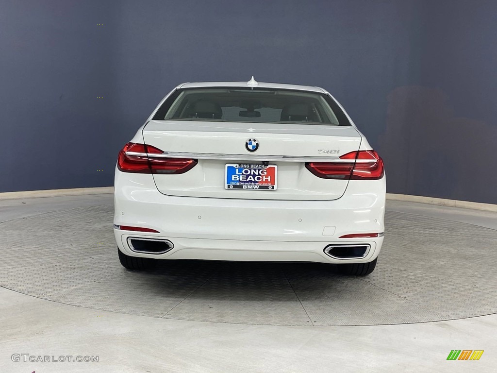 2019 7 Series 740i Sedan - Alpine White / Black photo #4