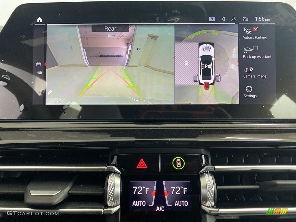 2022 BMW M8 Competition Coupe Navigation Photos