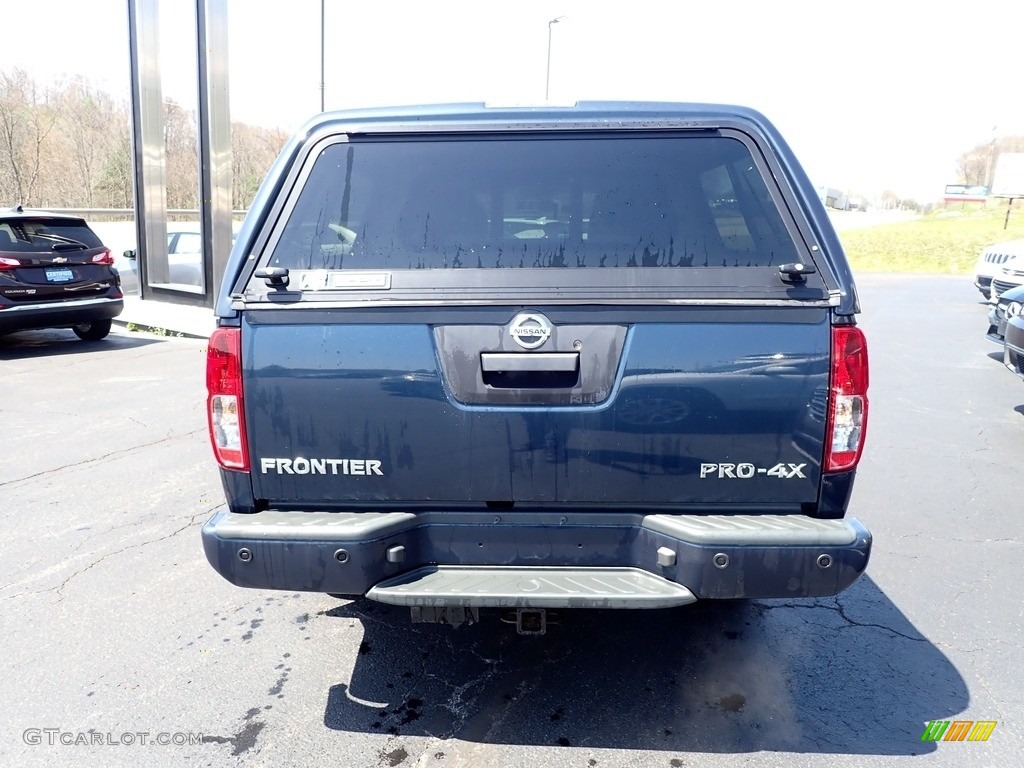 2019 Frontier Pro-4X Crew Cab 4x4 - Arctic Blue Metallic / Graphite/Steel photo #5