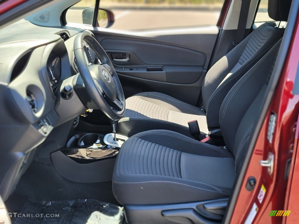 2018 Toyota Yaris 5-Door SE Interior Color Photos