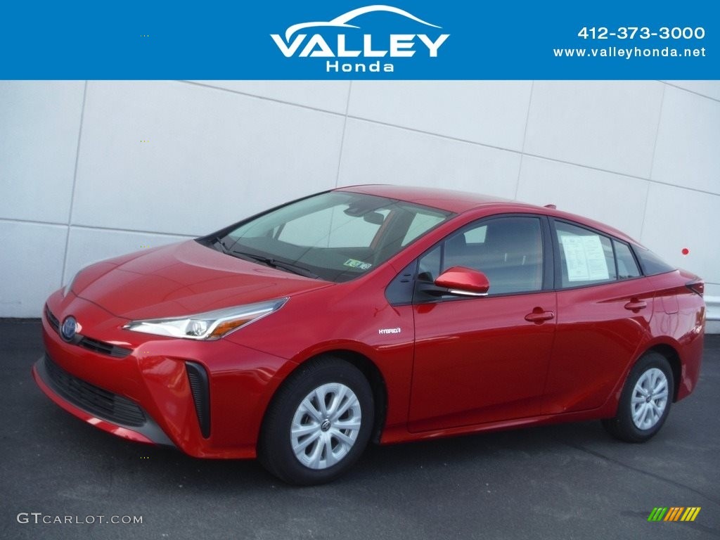 2019 Prius XLE - Supersonic Red / Black photo #1