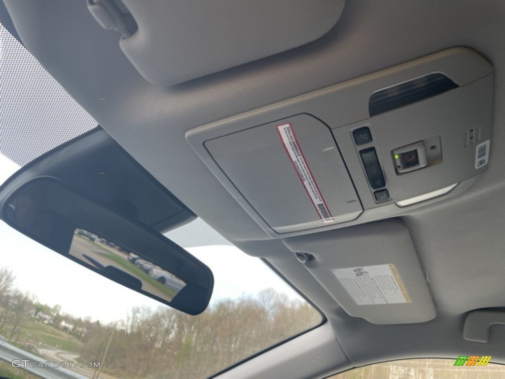 2022 Highlander Hybrid LE AWD - Moondust / Graphite photo #16