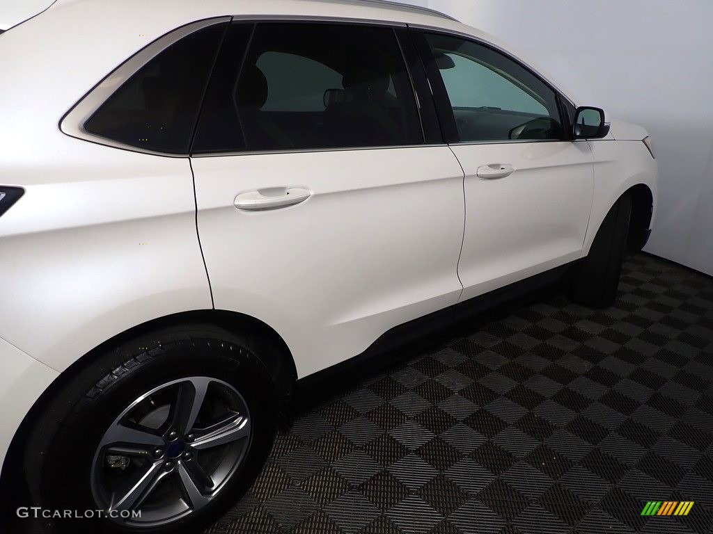 2019 Edge SEL AWD - Oxford White / Dune photo #21