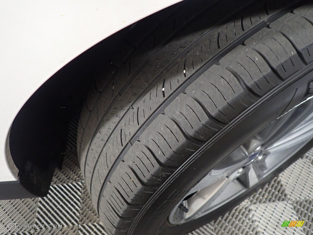 2019 Edge SEL AWD - Oxford White / Dune photo #45