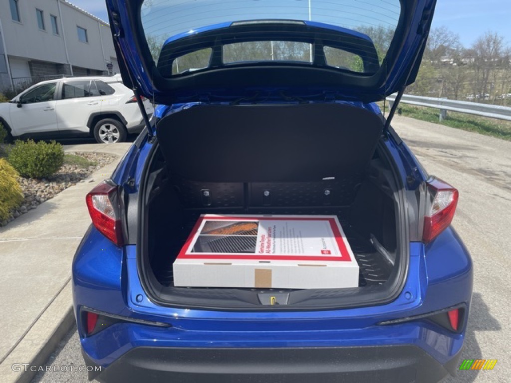 2022 Toyota C-HR XLE Trunk Photos