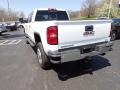 Summit White - Sierra 2500HD SLT Crew Cab 4x4 Photo No. 4