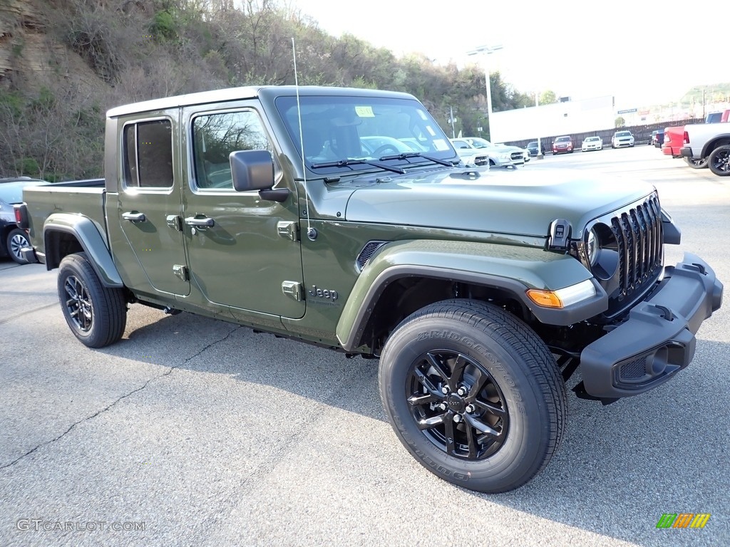 2022 Gladiator Altitude 4x4 - Sarge Green / Black photo #7