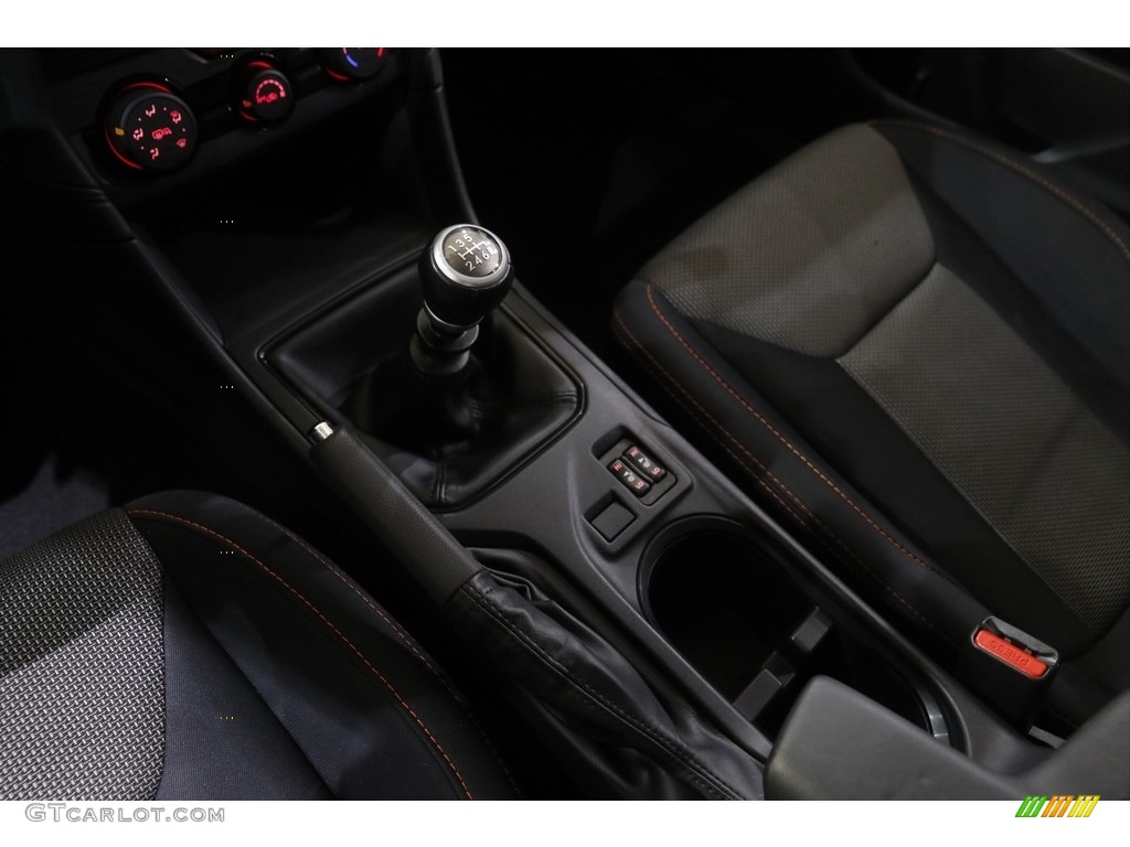 2019 Crosstrek 2.0i Premium - Dark Gray Metallic / Black photo #14