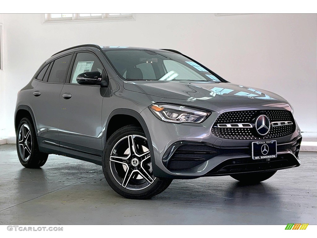 2022 GLA 250 - Mountain Grey Metallic / Black w/Dinamica photo #11