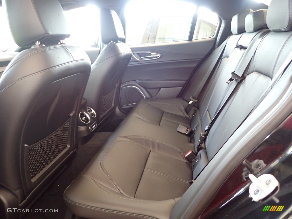 Black Interior 2022 Alfa Romeo Giulia Ti AWD Photo #144187626